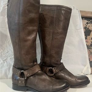 Frye Phillip Harness Tall
